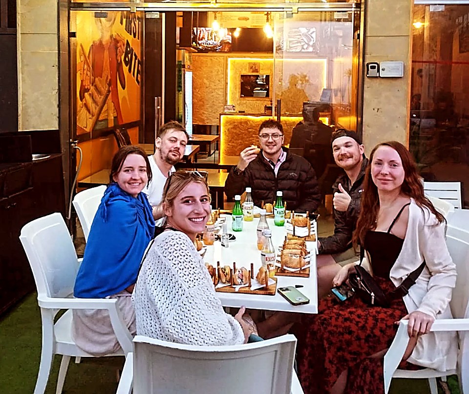 Customers at Le 40 Rabat